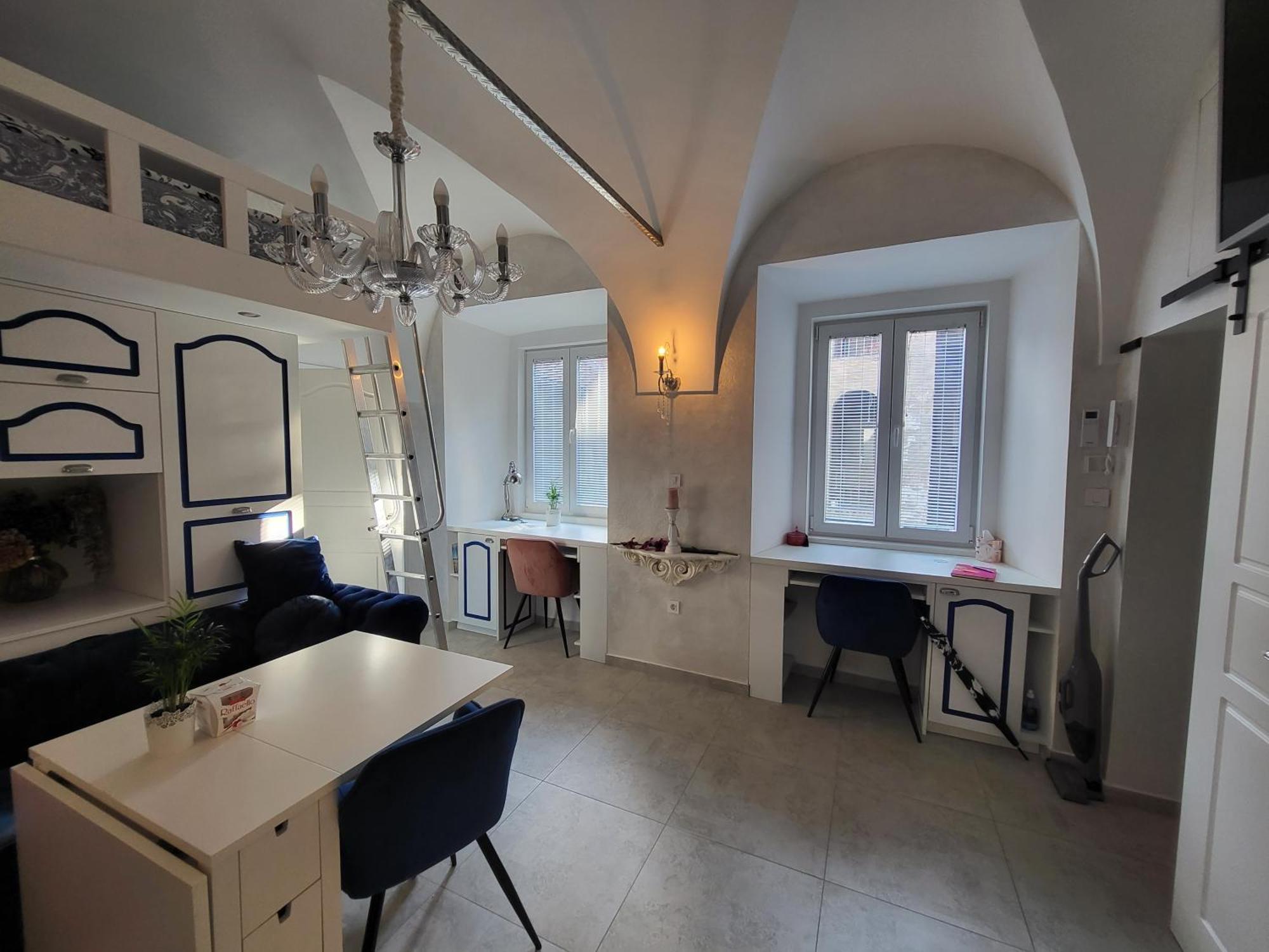 Vintage Apartment In The City Centre Old Town Ljubljana Exterior photo
